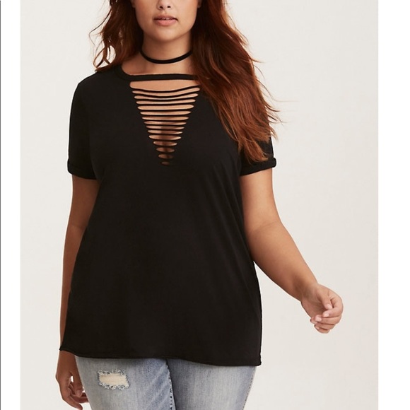 torrid Tops - Torrid Black Ladder Slash Classic Fit Tee (firm)